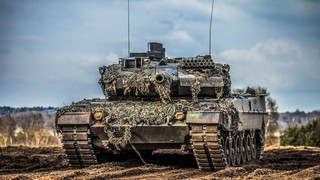 Die Bundeswehr soll mit vielen Milliarden aufgerüstet werden. Daon profitieren Rüstungsfirmen wie Rheinmetall, deren Aktien in dieser Woche haussierten. Bild und Copyright: Filmbildfabrik / shutterstock.com.
