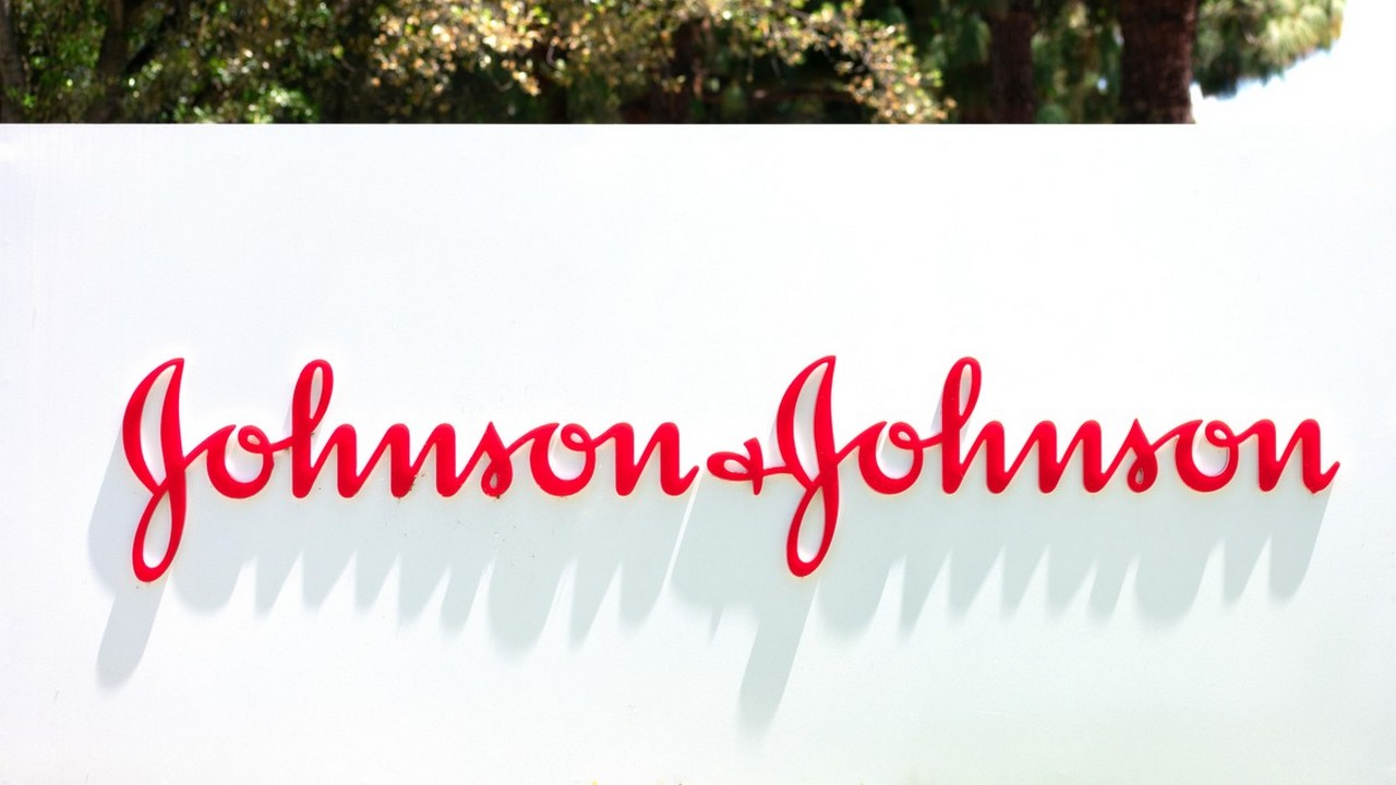 In den USA ist der Corona-Impfstoff von Johnson & Johnson seit wenigen Wochen zugelassen. Bild und Copyright: Michael Vi / shutterstock.com.