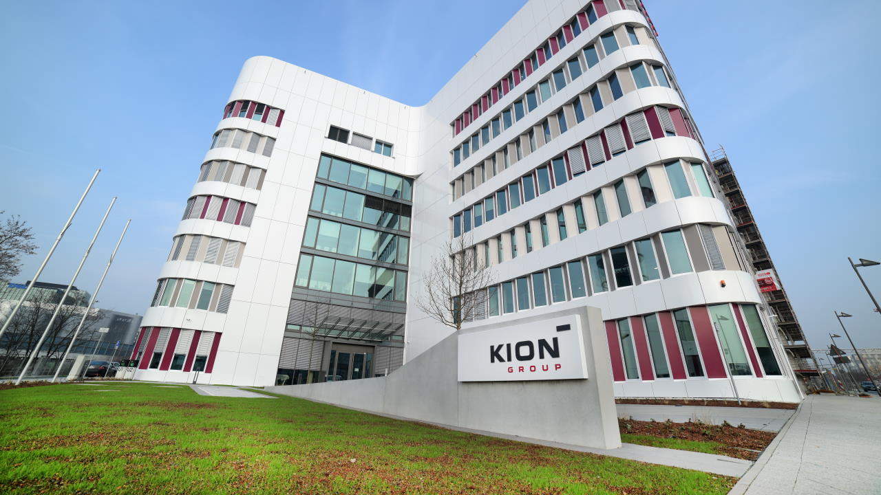 Kion erwartet „im Bereich Hochregalstapler und Vertikalkommissionierer ein nachhaltiges Marktwachstum.” Bild und Copyright: Kion Group.