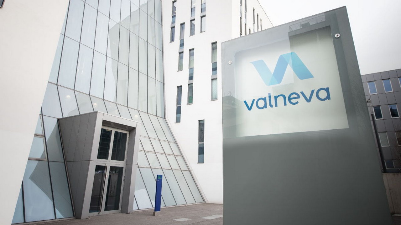 An der Börse wartet man nervös auf die Entscheidungen im EU-Zulassungsprozess für Valnevas COVID-19 Totimpfstoff VLA2001. Bild und Copyright: Valneva.