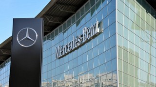 Chartanalyse der UBS zur Aktie der Mercedes-Benz Group. Bild und Copyright: nitpicker / shutterstock.com.