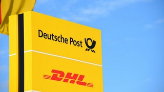 Chartanalyse zur DAX-notierten Aktie der Deutschen Post. Bild und Copyright: nitpicker / shutterstock.com.