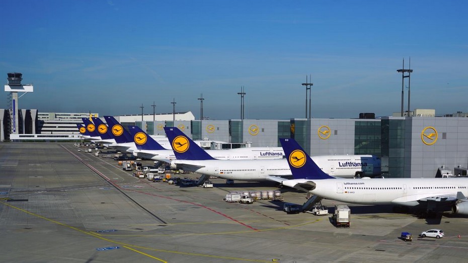 JP Morgan äußert sich skeptisch zur Lufthansa Aktie. Bild und Copyright: EQRoy / shutterstock.com.